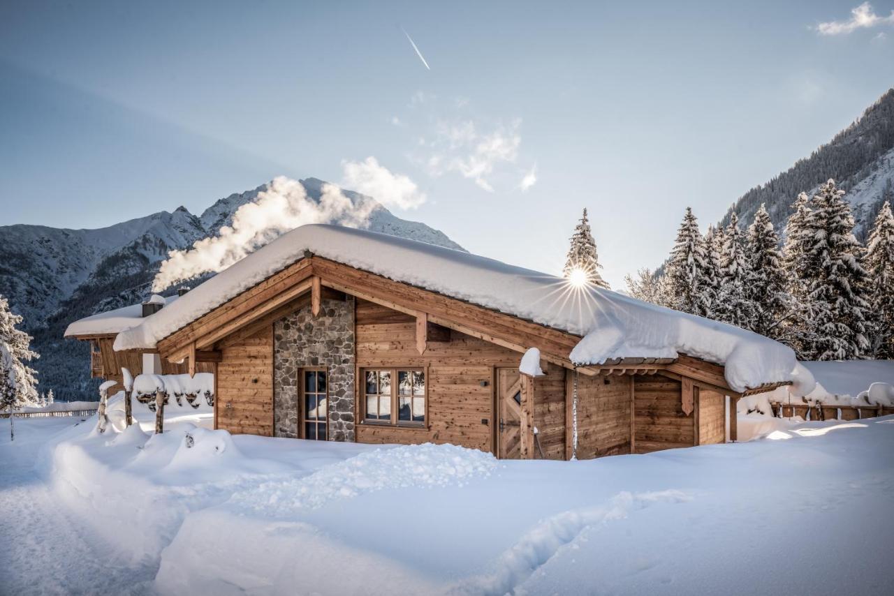 Benglerwald Berg Chaletdorf * Bach (Tyrol)